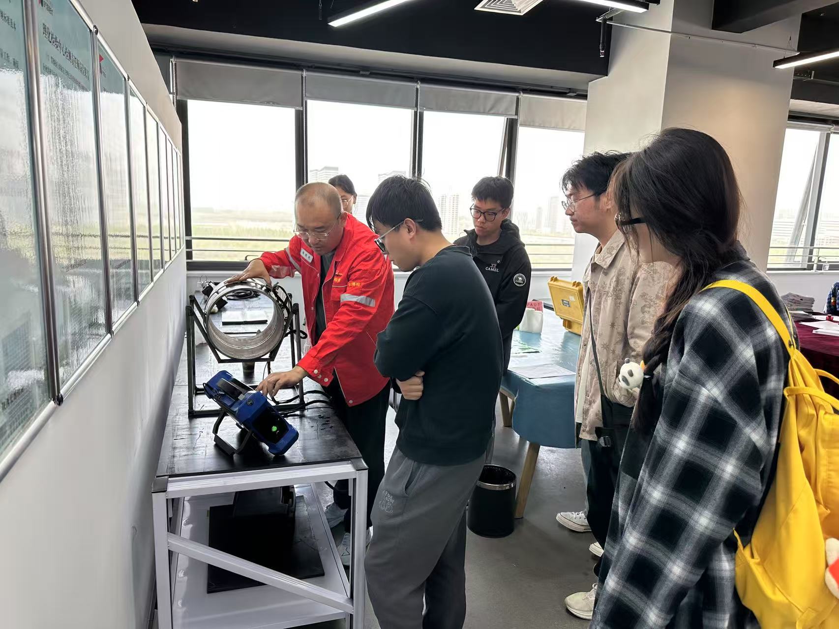 1744538219135890.jpg 1744538219135890.jpg